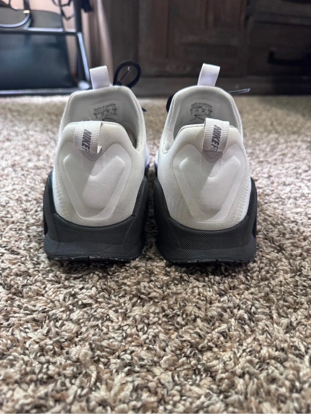 Nike lightweight sneakers